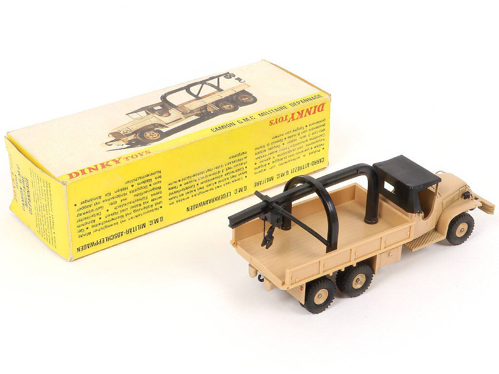 Lot 276 - DINKY TOYS (FRANCE) (1)