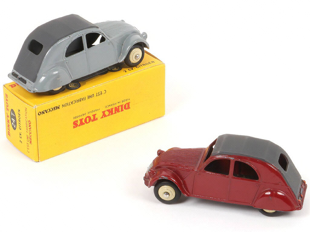Lot 286 - DINKY TOYS (FRANCE) (2)