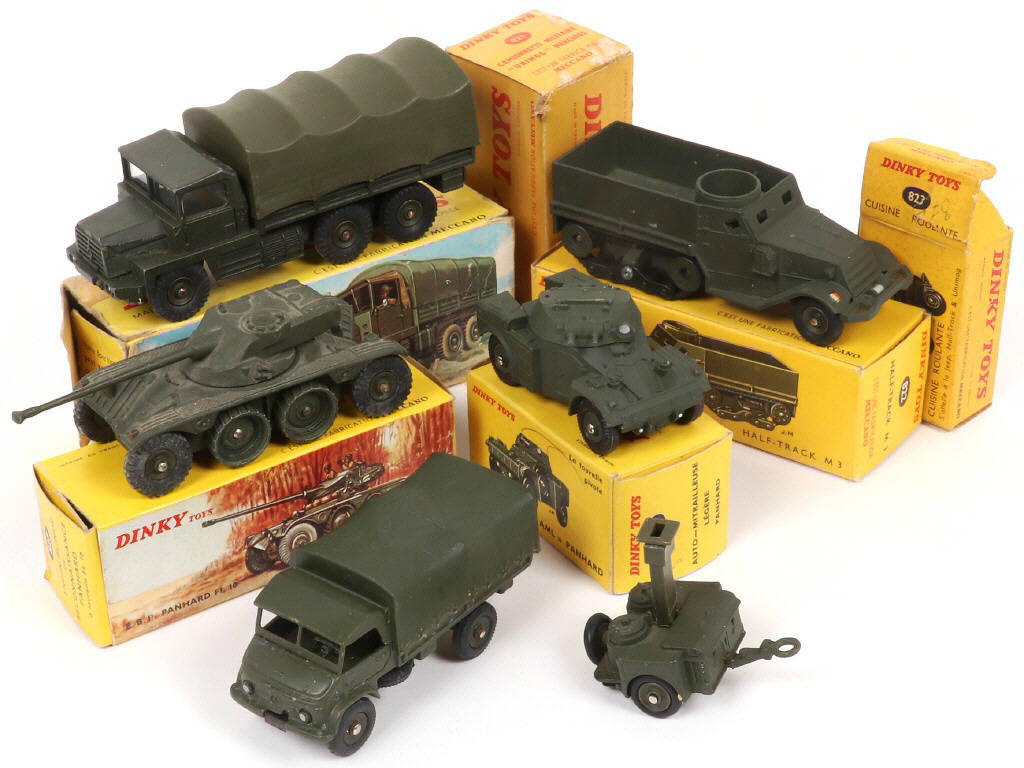 Lot 305 - DINKY TOYS (FRANCE) (6)