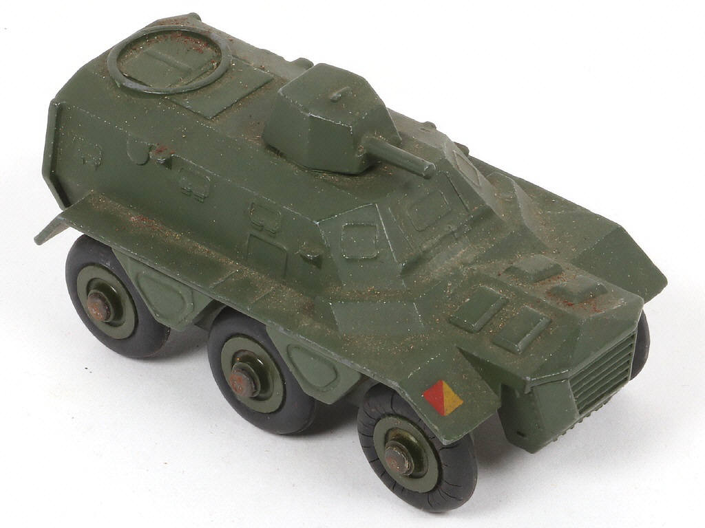 Lot 257 - DINKY TOYS (GB) (14)