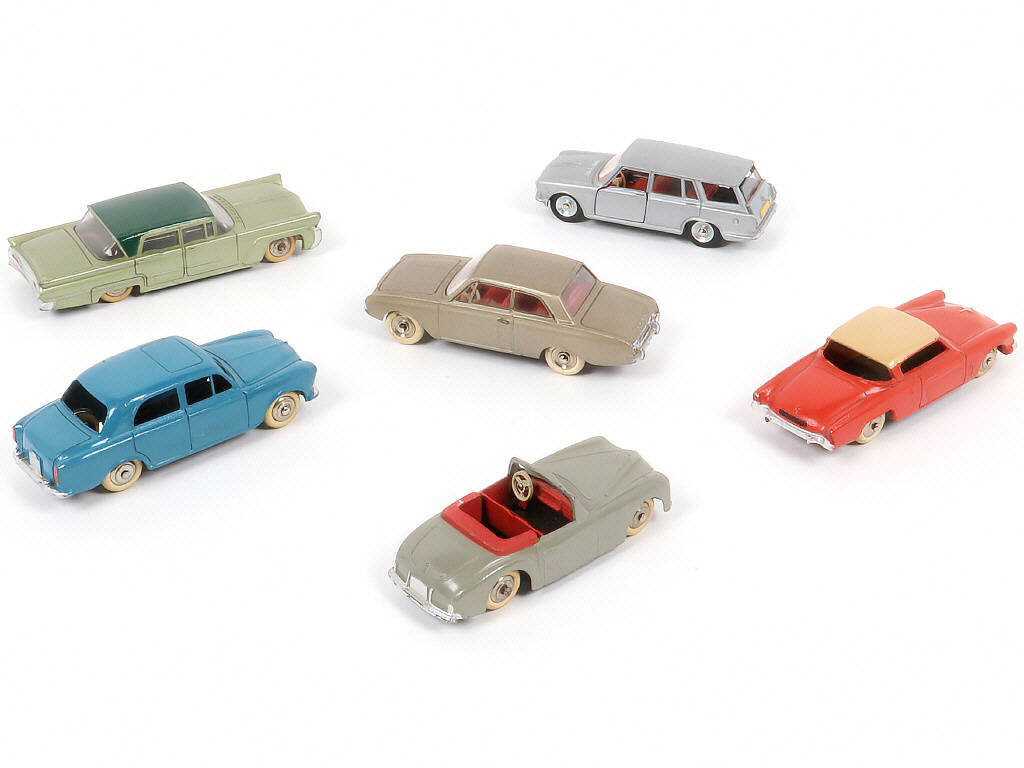 Lot 251 - DINKY TOYS (GB) (6)