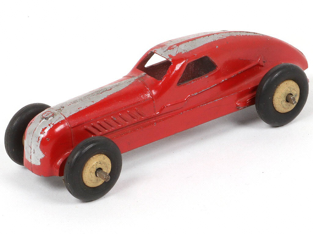 Lot 256 - DINKY TOYS (FRANCE) (1)