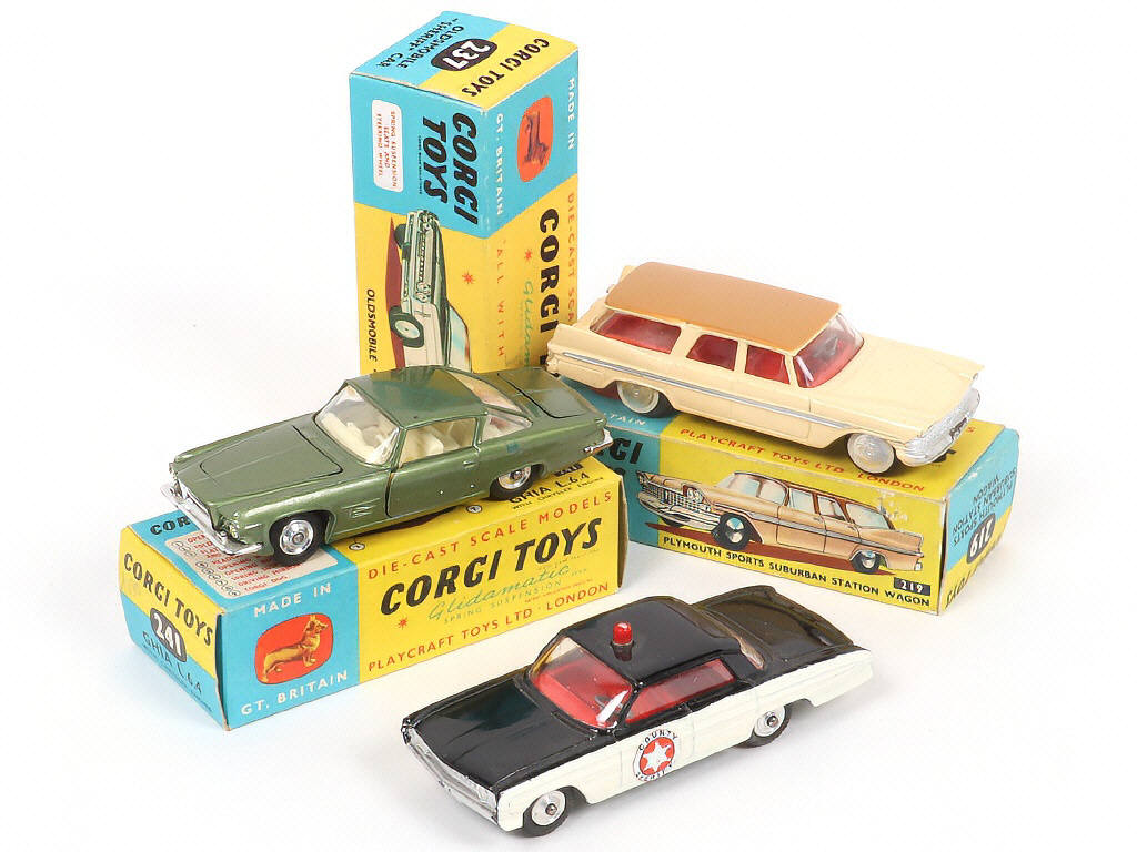 Lot 154 - CORGI TOYS (GB) (3)