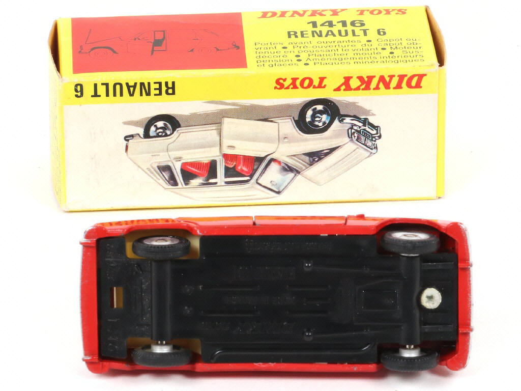 Lot 259 - DINKY TOYS (FRANCE) (1)