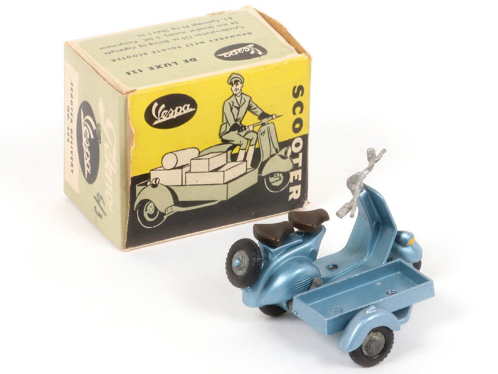 Lot 122 - TEKNO (DANEMARK) (1)