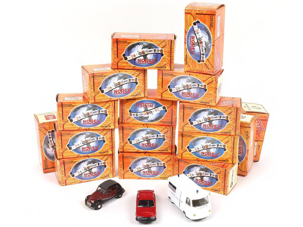 Lot 214 - EDITIONS HACHETTE (FRANCE) (17)