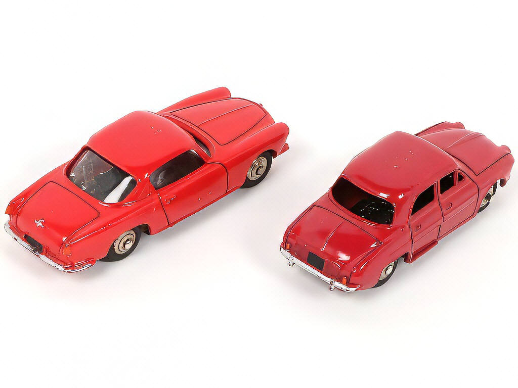 Lot 284 - DINKY TOYS (FRANCE) (2)