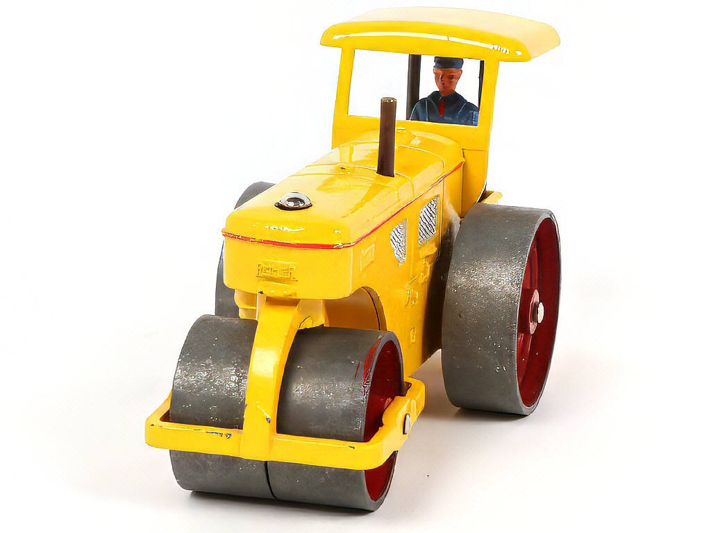 Lot 280 - DINKY TOYS (FRANCE) (1)