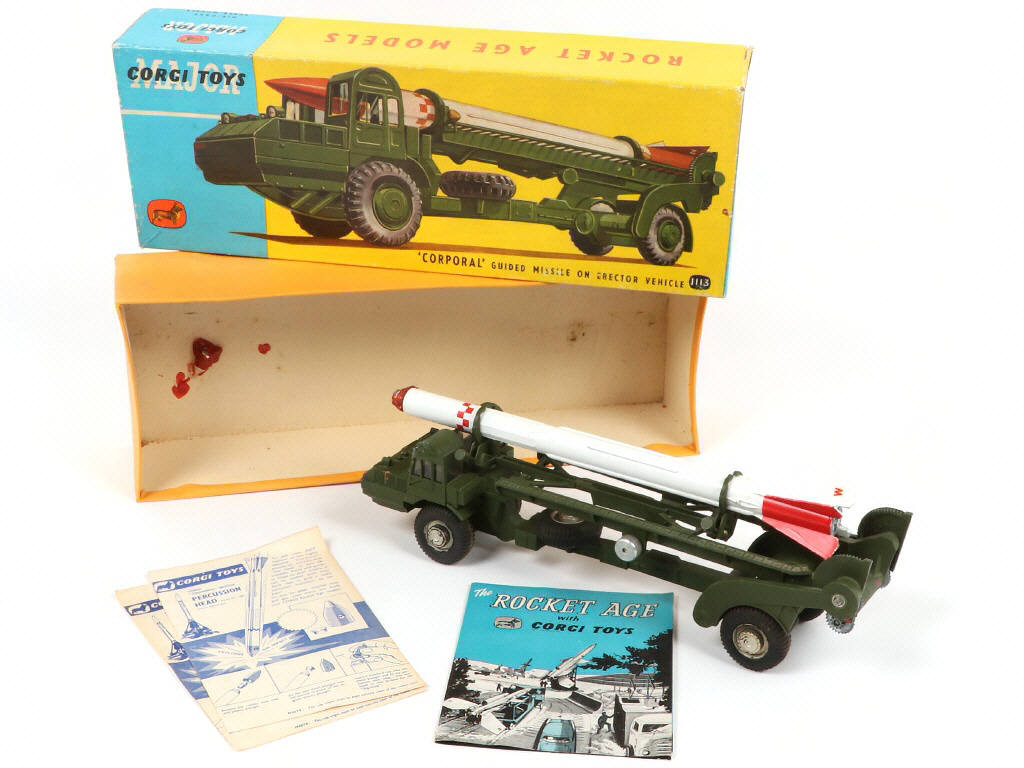 Lot 143 - CORGI TOYS (GB) (1)