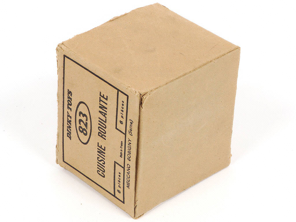 Lot 276 - DINKY TOYS (FRANCE) (2)