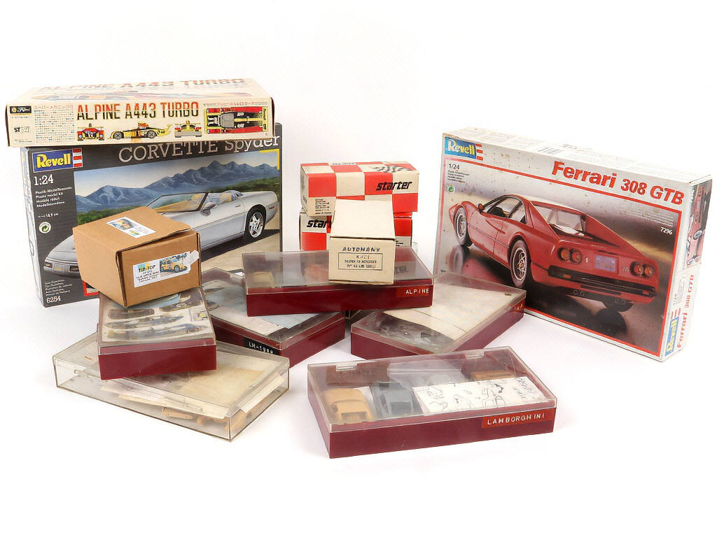 Lot 11 - DIVERS (13)