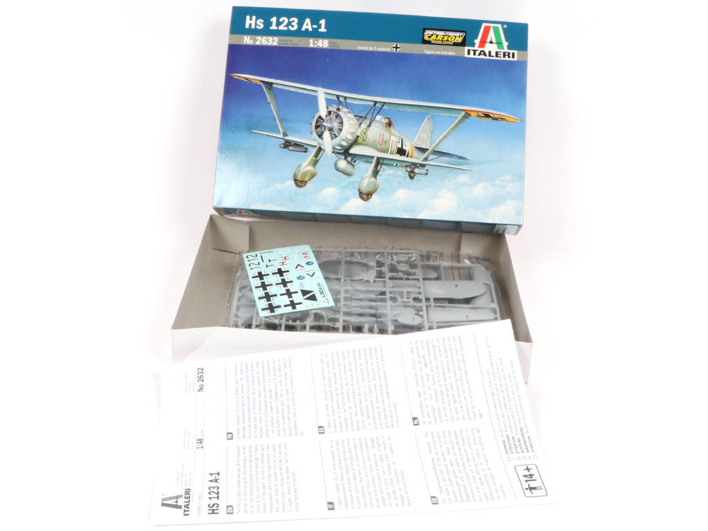 Lot 11 - ITALERI (ITALIE) (6)