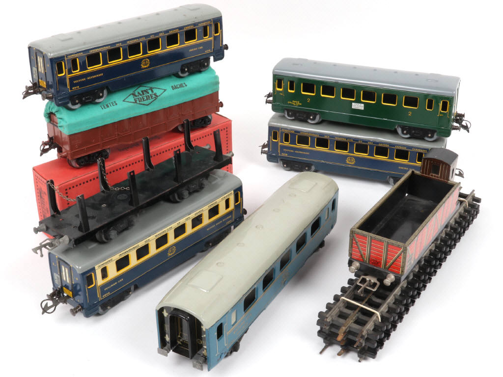 Lot 30 - DIVERS (Ecartement O) (12)