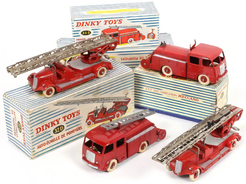 Lot 253 - DINKY TOYS (FRANCE) (4)