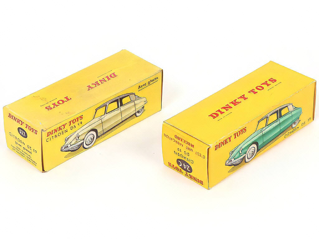 Lot 227 - DINKY TOYS (FRANCE) (2)