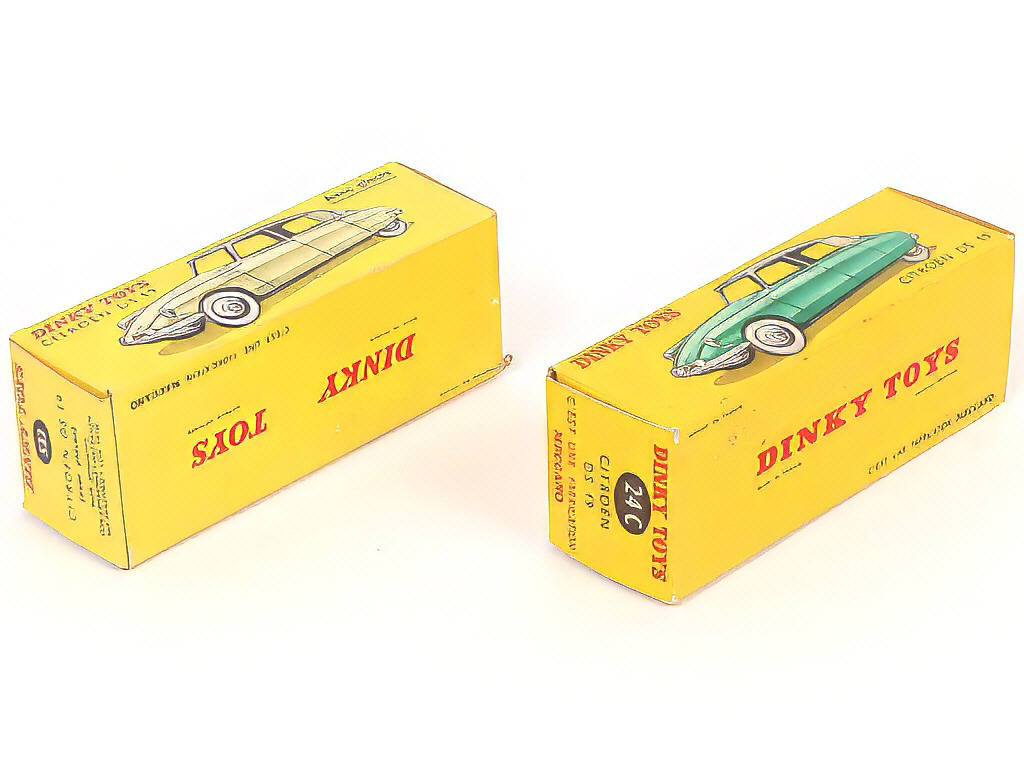 Lot 227 - DINKY TOYS (FRANCE) (2)