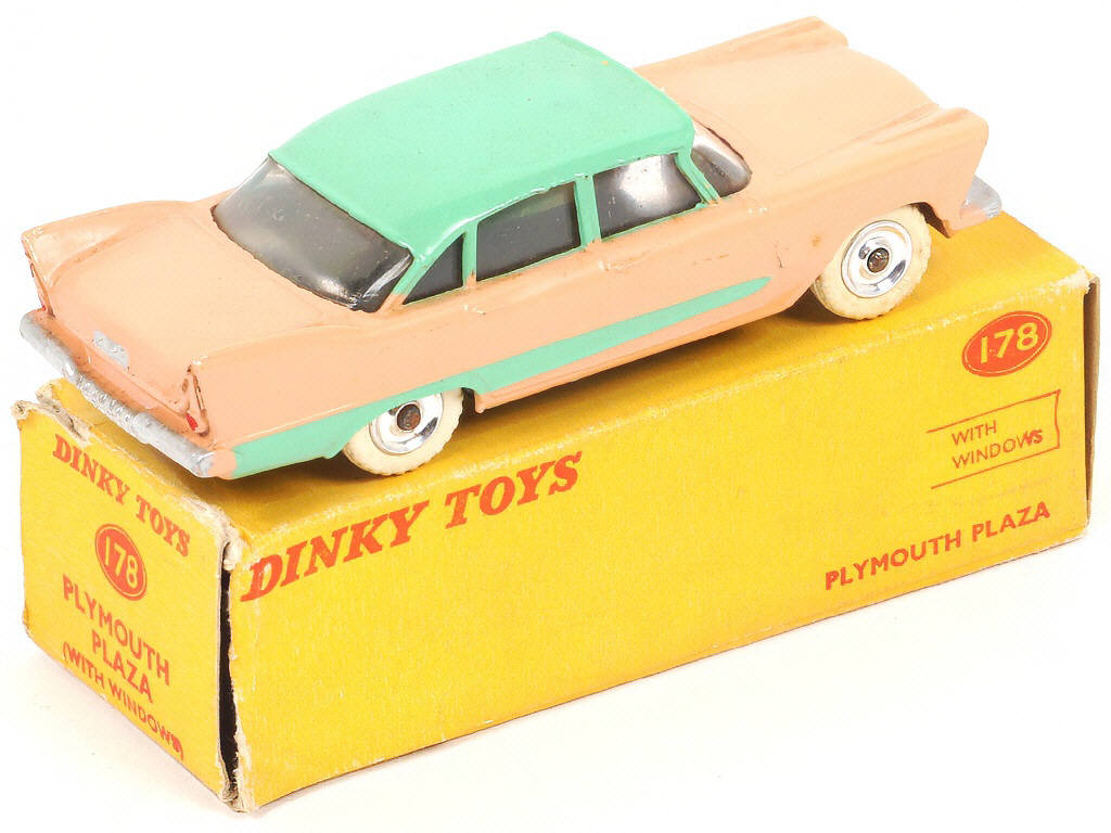 Lot 165 - DINKY TOYS (GB) (1)