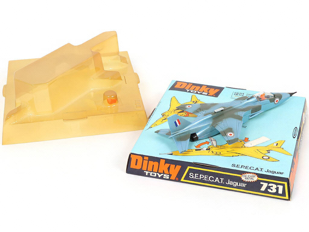 Lot 191 - DINKY TOYS (GB) (1)