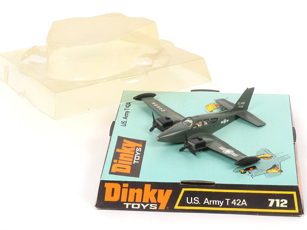 Lot 184 - DINKY TOYS (GB) (1)