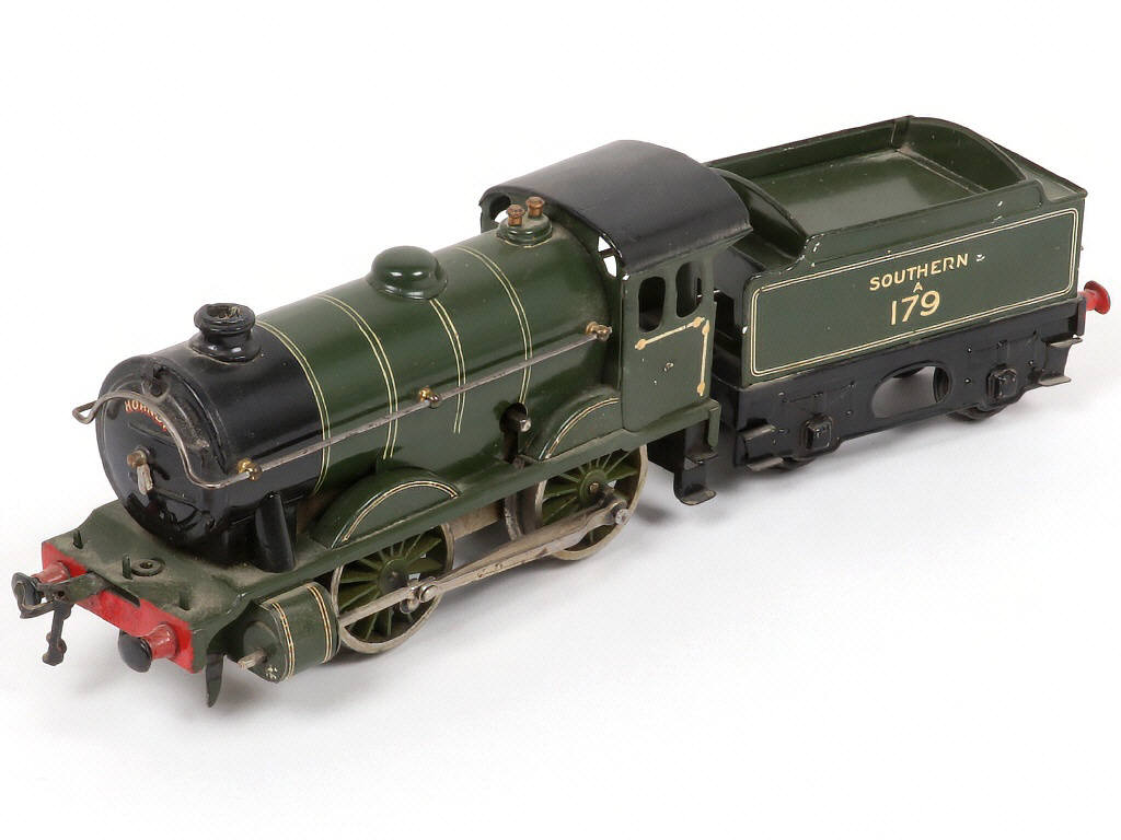 Lot 76 - HORNBY 'O' (FRANCE) (2)