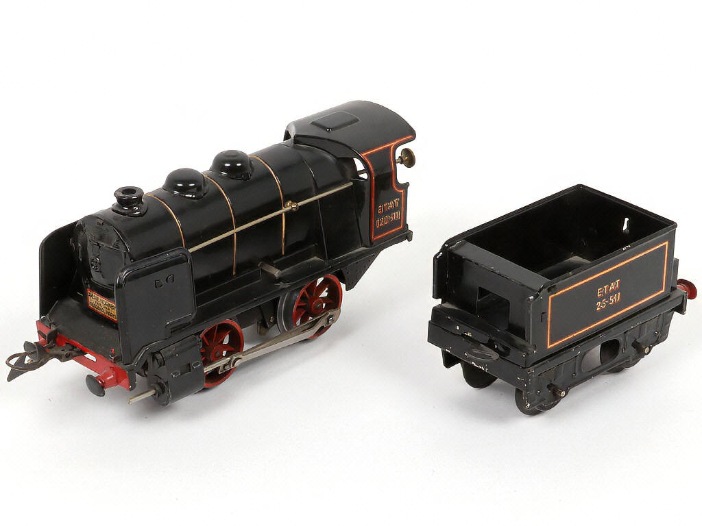 Lot 75 - HORNBY 'O' (FRANCE) (2)