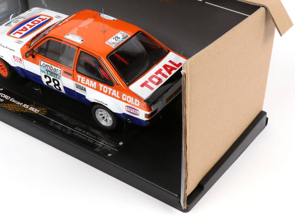 Lot 9 - SUN STAR (CHINE) (1)