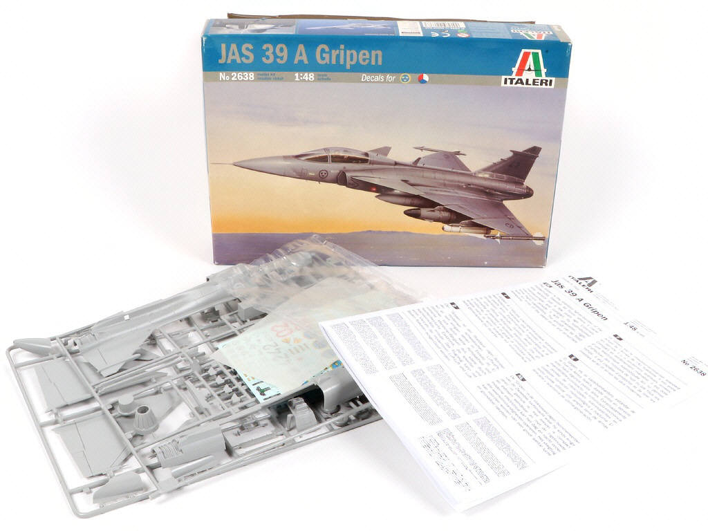 Lot 34 - ITALERI (ITALIE) (4)