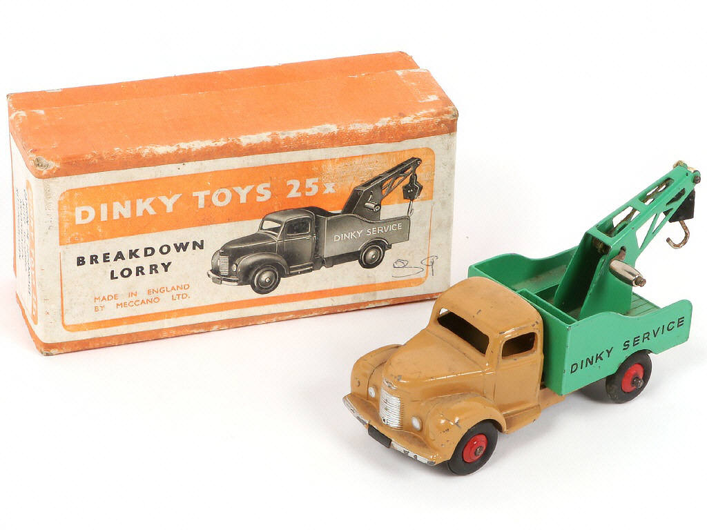Lot 70 - DINKY TOYS (GB) (1)