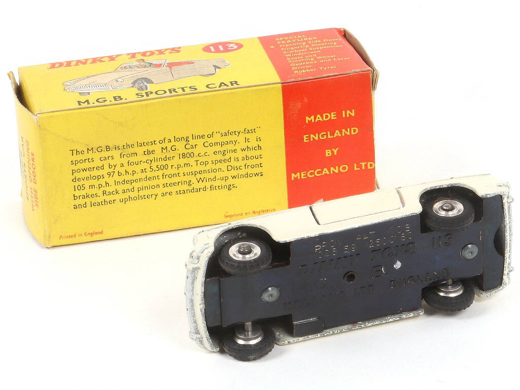 Lot 174 - DINKY TOYS (GB) (1)