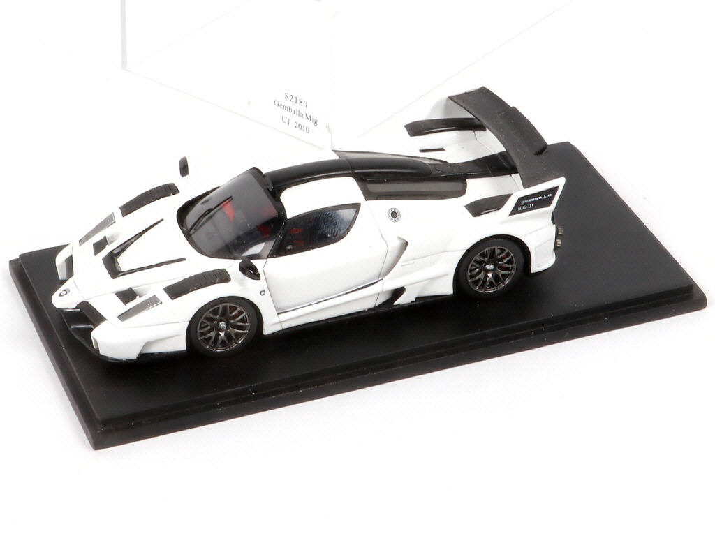 Lot 38 - SPARK (MACAU) (1)