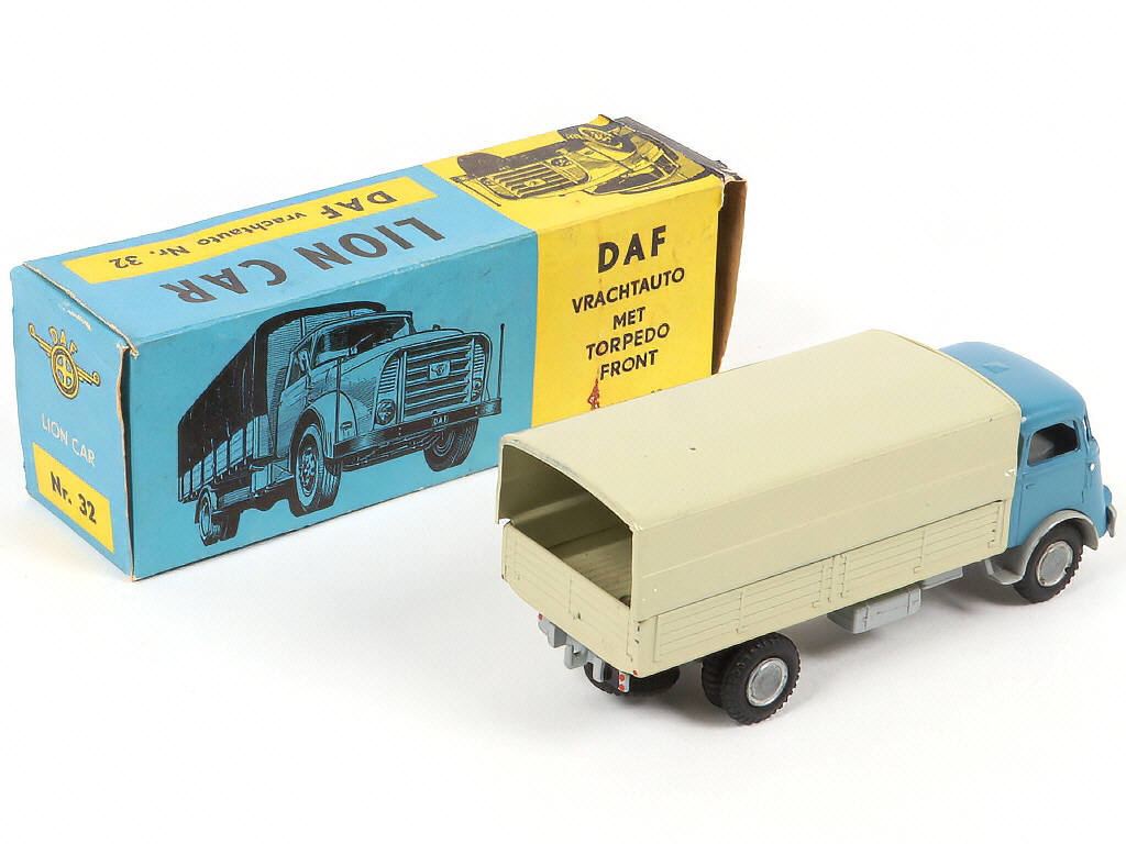 Lot 56 - LION-CAR (PAYS-BAS) (1)