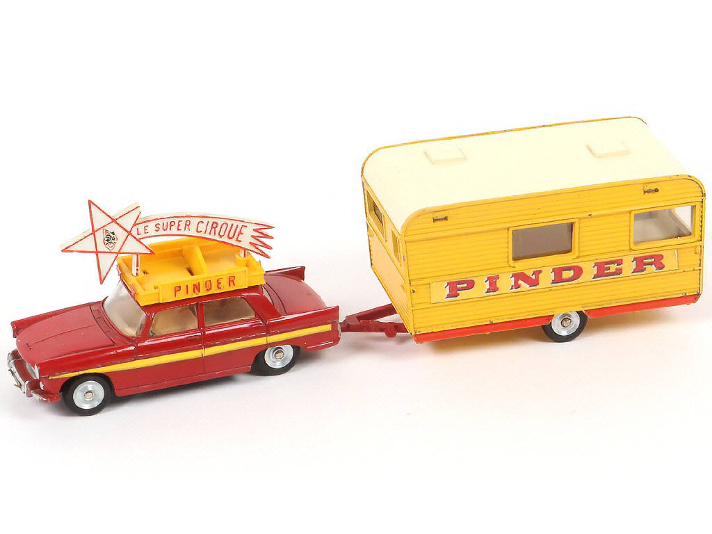 Lot 192 - DINKY TOYS (FRANCE) (2)