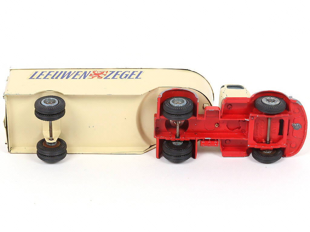 Lot 43 - TEKNO (DANEMARK) (1)