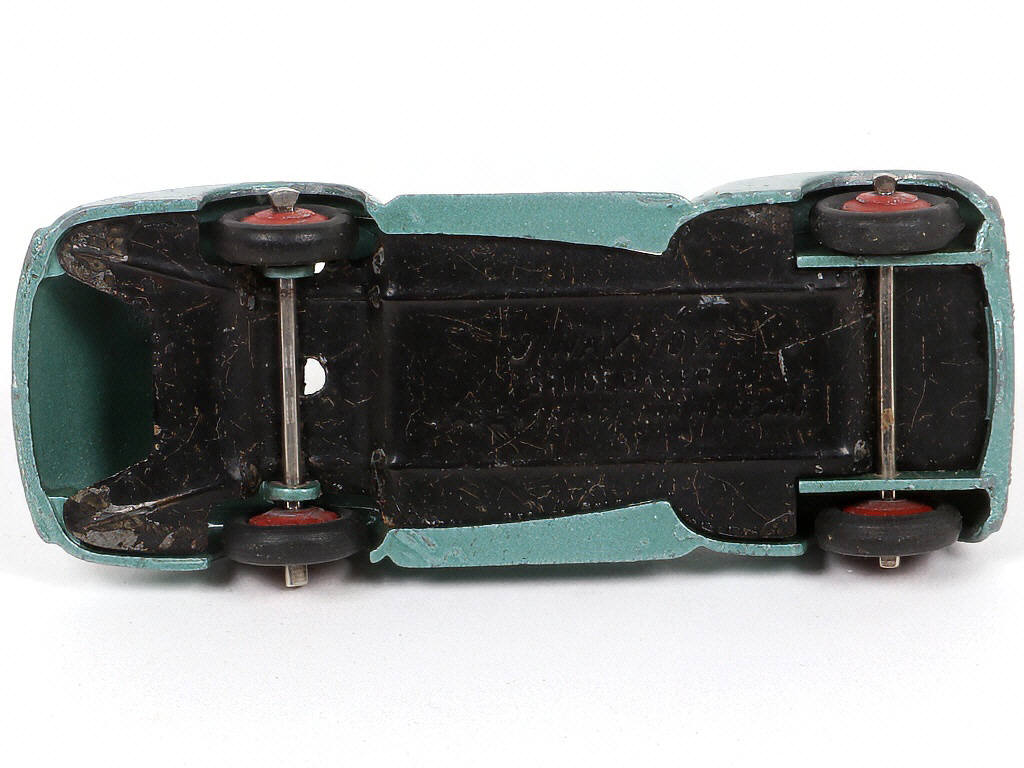 Lot 175 - DINKY TOYS (FRANCE) (1)