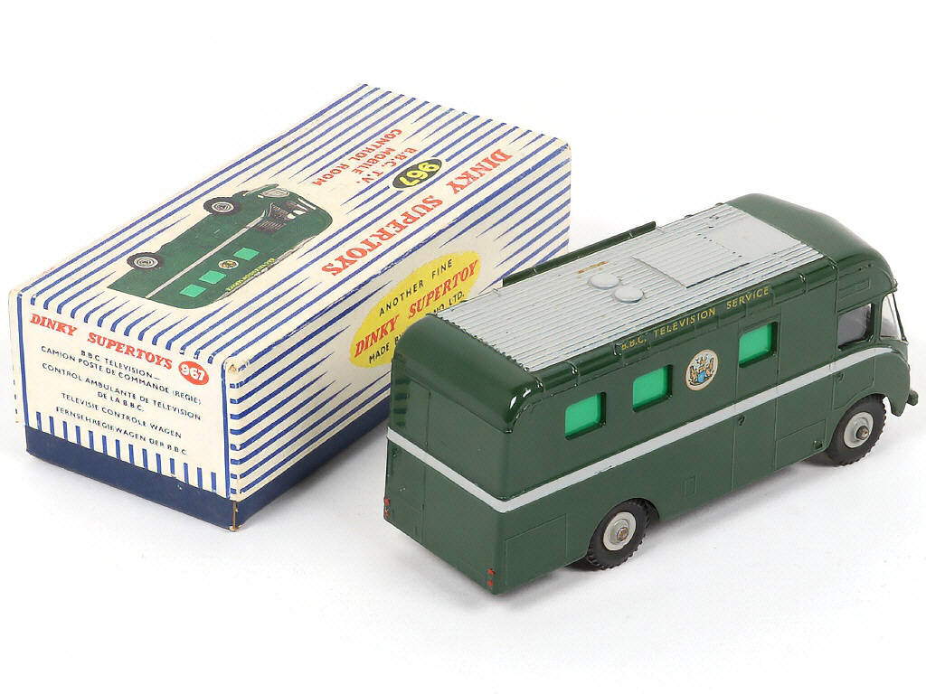 Lot 72 - DINKY TOYS (GB) (1)