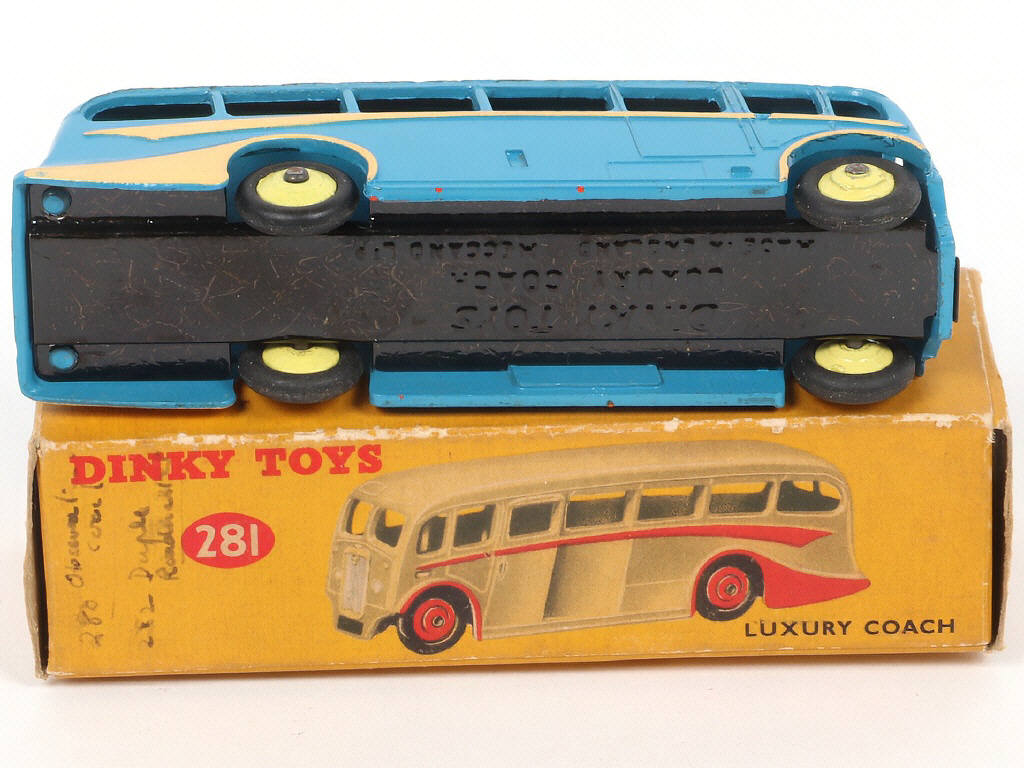 Lot 120 - DINKY TOYS (GB) (1)