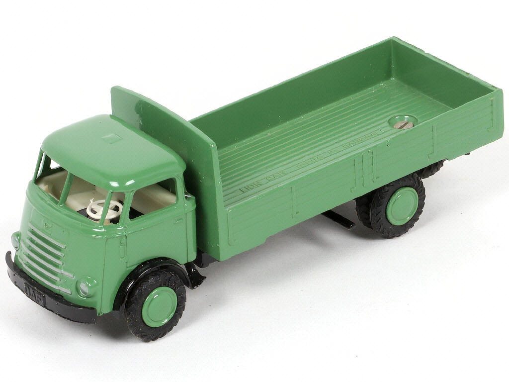 Lot 46 - LION-CAR (PAYS-BAS) (1)