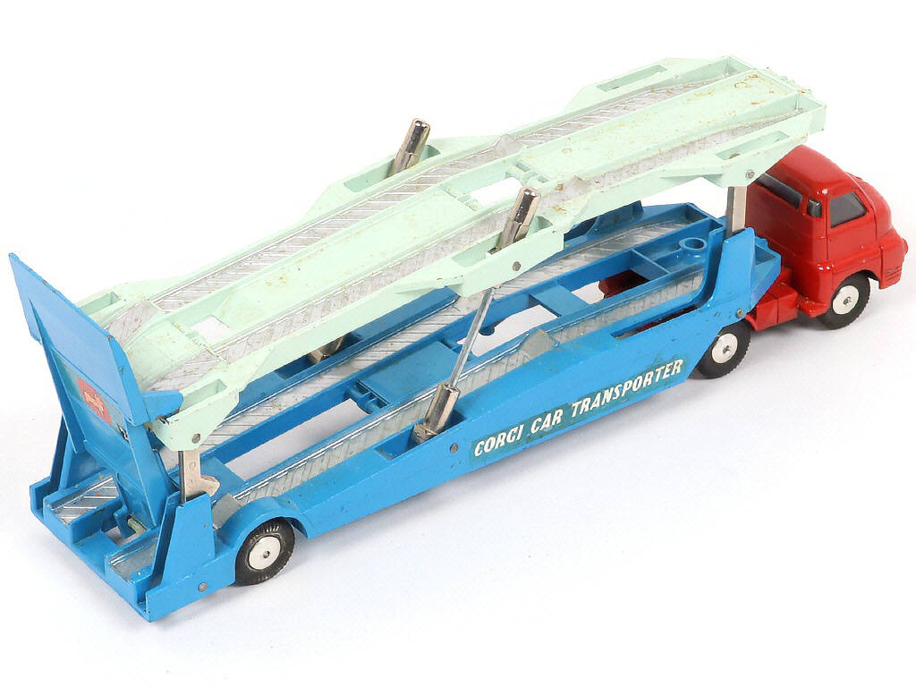 Lot 80 - CORGI TOYS (GB) (1)