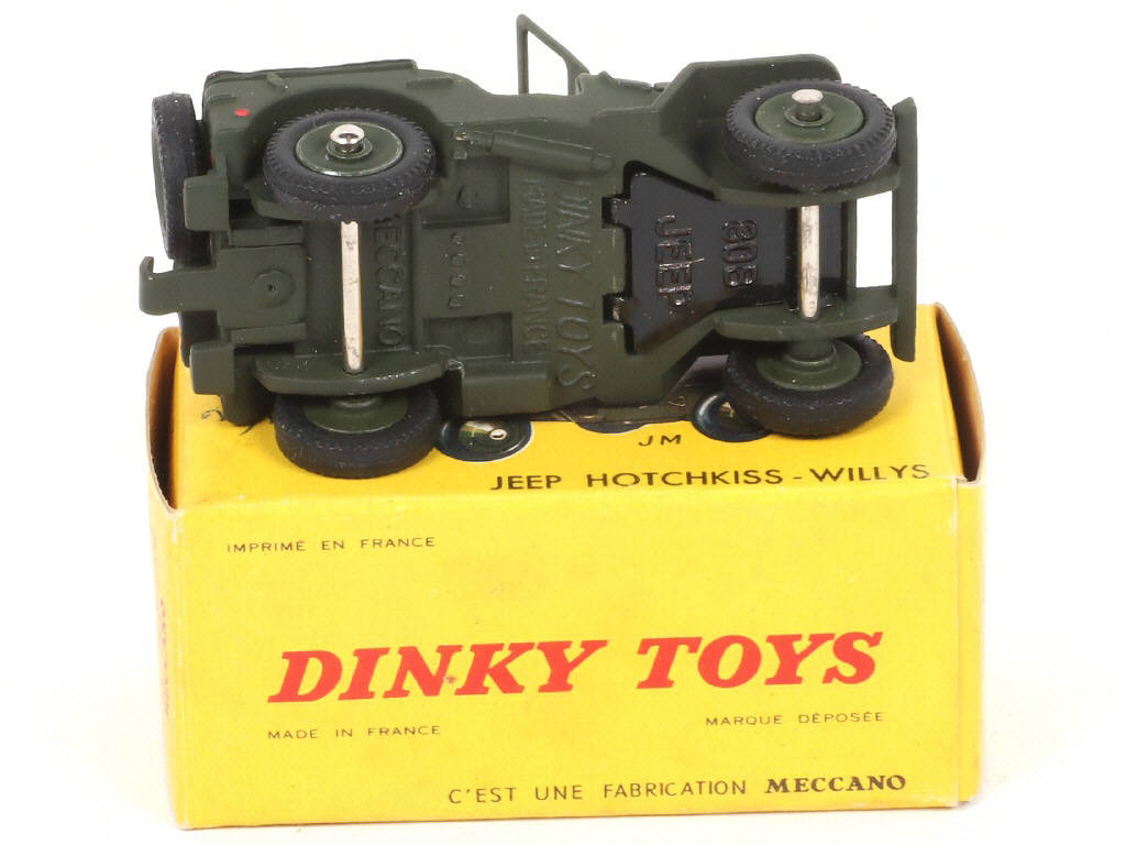 Lot 266 - DINKY TOYS (FRANCE) (1)