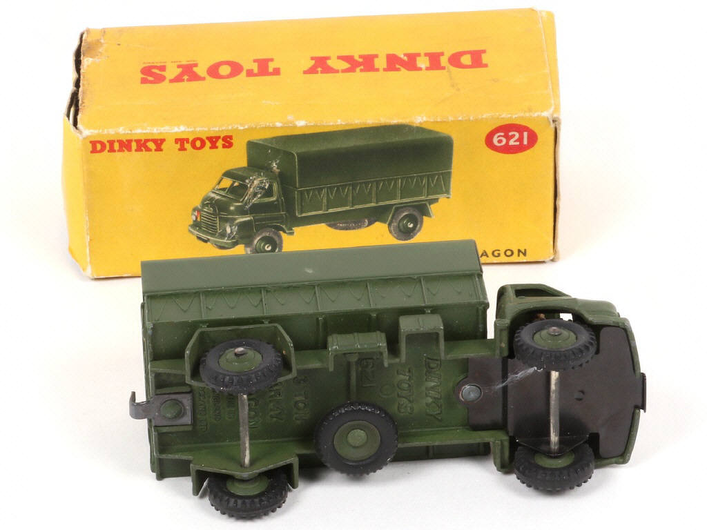 Lot 260 - DINKY TOYS (GB) (1)