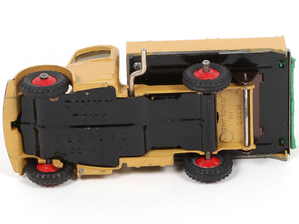 Lot 65 - DINKY TOYS (GB) (1)