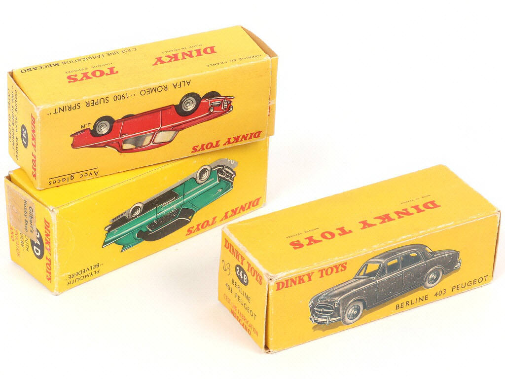 Lot 199 - DINKY TOYS (FRANCE) (3)