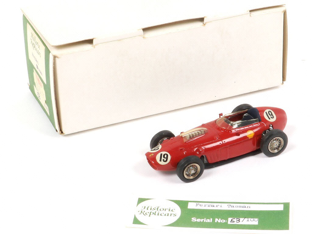 Lot 100 - HISTORIC REPLICARS (GB) (1)