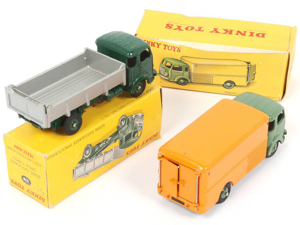 Lot 84 - DINKY TOYS (FRANCE) (2)