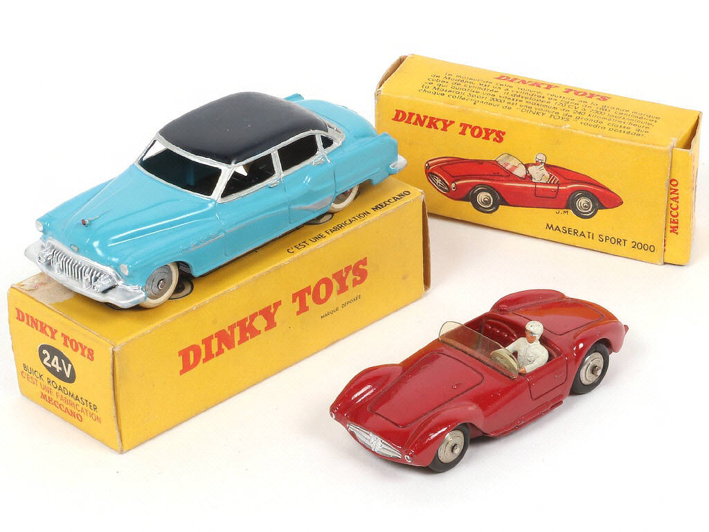 Lot 196 - DINKY TOYS (FRANCE) (2)