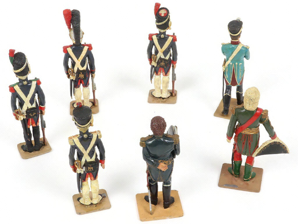 Lot 367 - DIVERS (7)