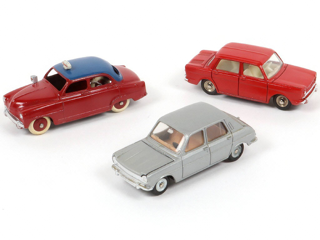 Lot 253 - DINKY TOYS (FRANCE) (3)