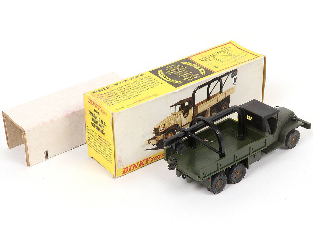 Lot 241 - DINKY TOYS (FRANCE) (1)