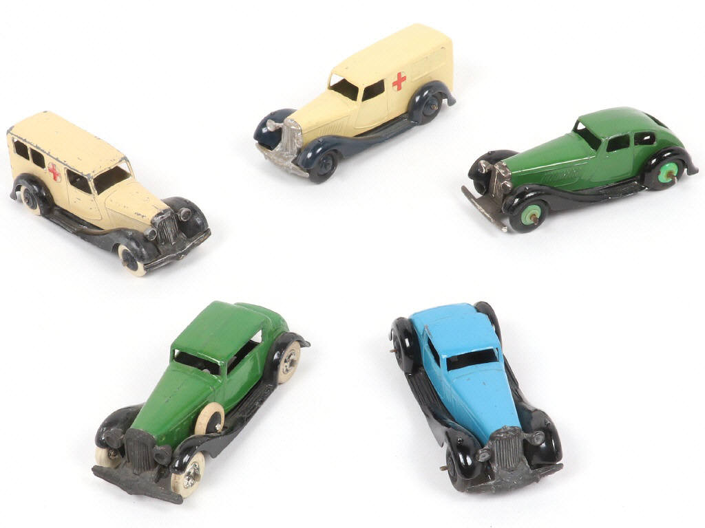 Lot 191 - DINKY TOYS (GB) (5)