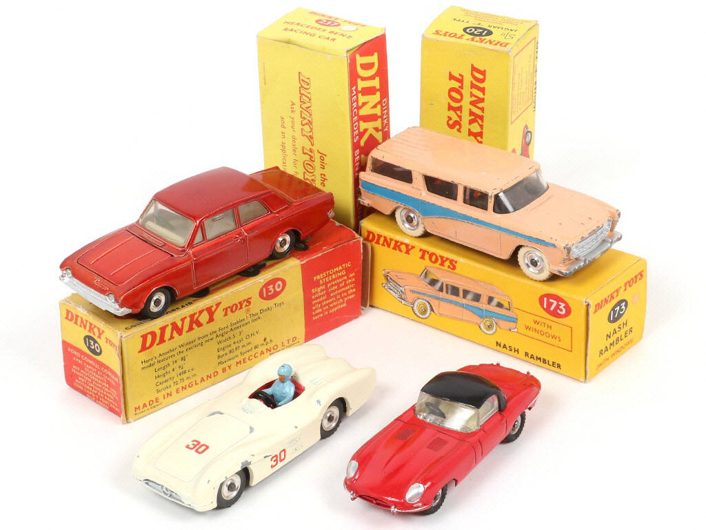 Lot 177 - DINKY TOYS (GB) (4)